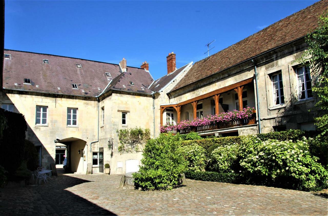 Hotel Le Regent Villers-Cotterêts Eksteriør billede
